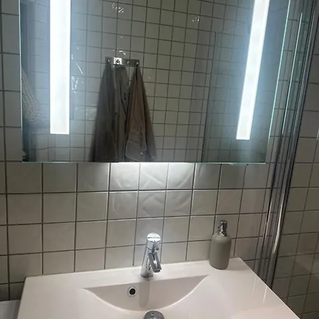 Stylish 2br With Patio And Smart Tv - 10 Min To Bryggen *