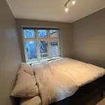 Stylish 2br With Patio And Smart Tv - 10 Min To Bryggen * Bergen