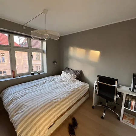 Stylish 2br With Patio And Smart Tv - 10 Min To Bryggen Bergen