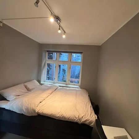 Stylish 2br With Patio And Smart Tv - 10 Min To Bryggen Apartman *